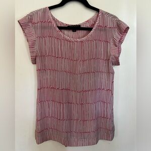 BANANA REPUBLIC Silk Blouse Top Short Sleeves Red White Sz Small Petite